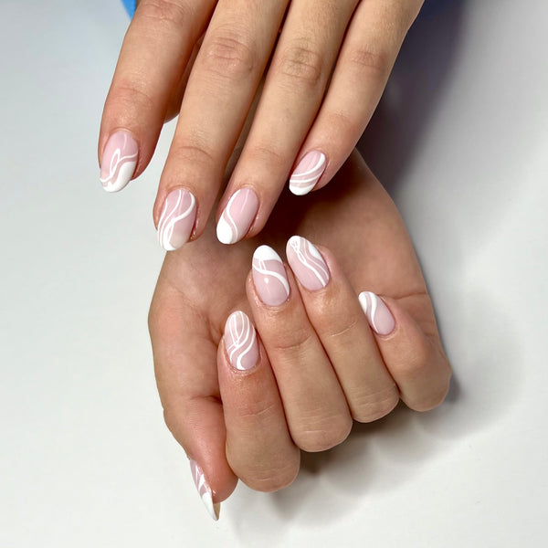 Deluxe Manicure